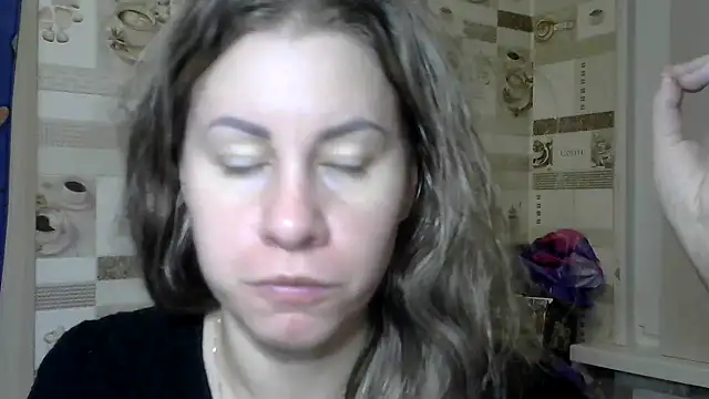 Snapshot of TherestlessKitty chatting on 13, 12, 2024 TherestlessKitty online show from 13, 12, 2024