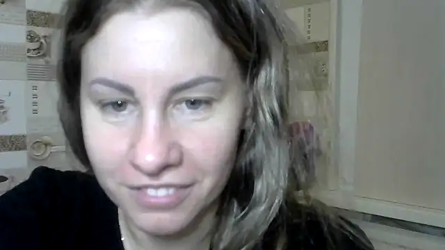 Snapshot of TherestlessKitty chatting on 13, 12, 2024 TherestlessKitty online show from 13, 12, 2024