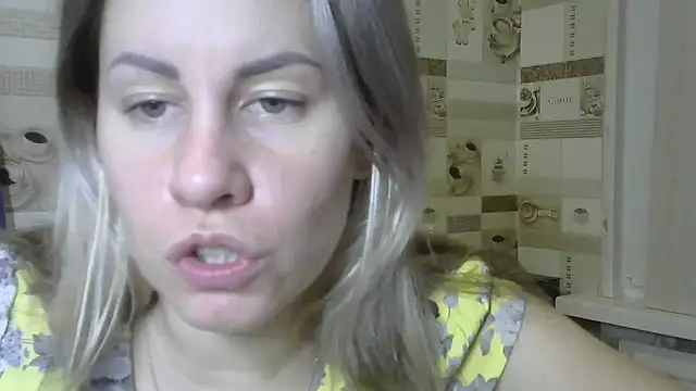 Snapshot of TherestlessKitty chatting on 24, 12, 2024 TherestlessKitty online show from 24, 12, 2024