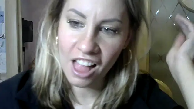 Snapshot of TherestlessKitty chatting on 27, 12, 2024 TherestlessKitty online show from 27, 12, 2024