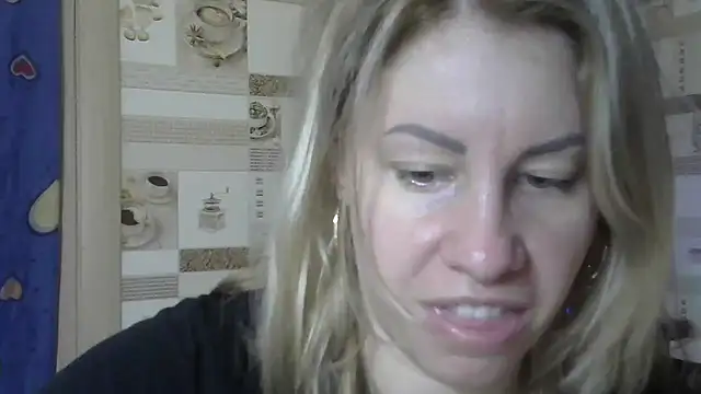 Snapshot of TherestlessKitty chatting on 30, 12, 2024 TherestlessKitty online show from 30, 12, 2024