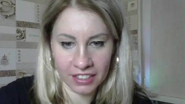 Snapshot of TherestlessKitty chatting on 4, 1, 2025 TherestlessKitty online show from 4, 1, 2025