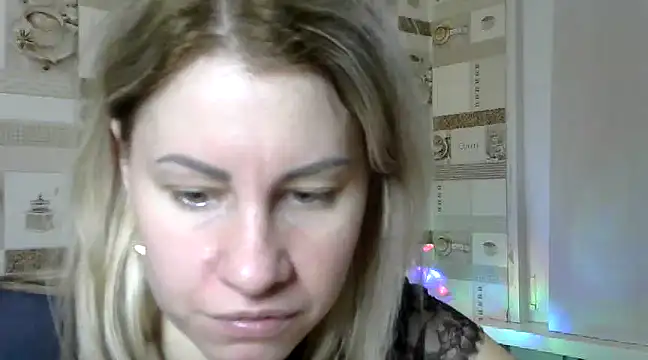 Snapshot of TherestlessKitty chatting on 5, 1, 2025 TherestlessKitty online show from 5, 1, 2025