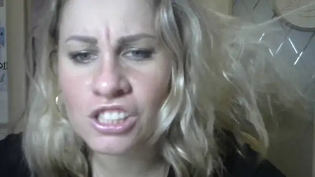 Snapshot of TherestlessKitty chatting on 28, 1, 2025 TherestlessKitty online show from 28, 1, 2025