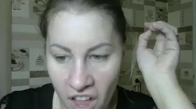 Snapshot of TherestlessKitty chatting on 14, 2, 2025 TherestlessKitty online show from 14, 2, 2025