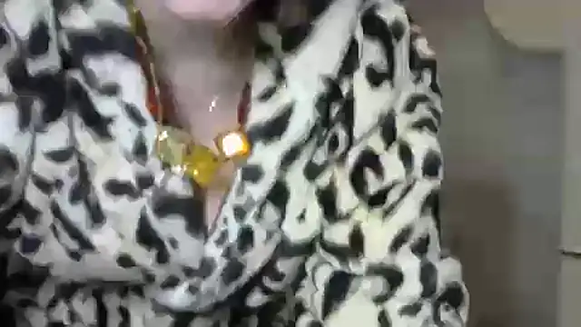 Snapshot of TherestlessKitty chatting on 15, 2, 2025 TherestlessKitty online show from 15, 2, 2025