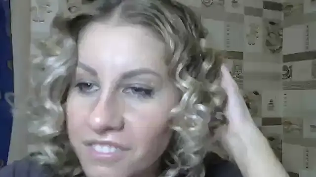 Snapshot of TherestlessKitty chatting on 18, 2, 2025 TherestlessKitty online show from 18, 2, 2025