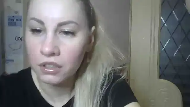 Snapshot of TherestlessKitty chatting on 23, 3, 2025 TherestlessKitty online show from 23, 3, 2025