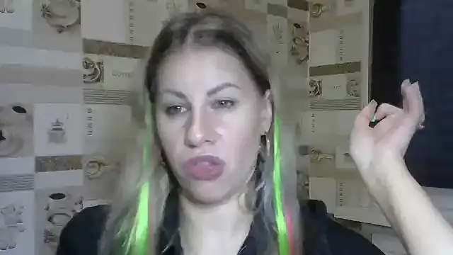 Snapshot of TherestlessKitty chatting on 19, 9, 2025 TherestlessKitty online show from 19, 9, 2025