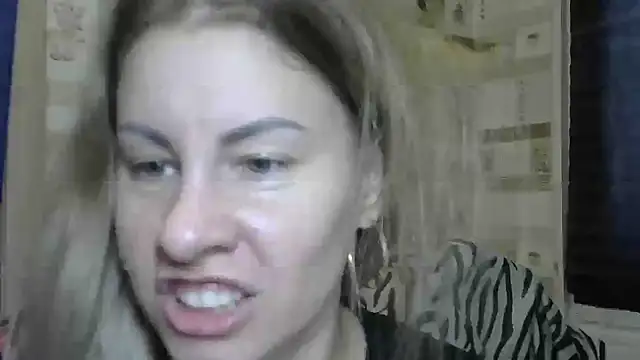 Snapshot of TherestlessKitty chatting on 2, 10, 2025 TherestlessKitty online show from 2, 10, 2025