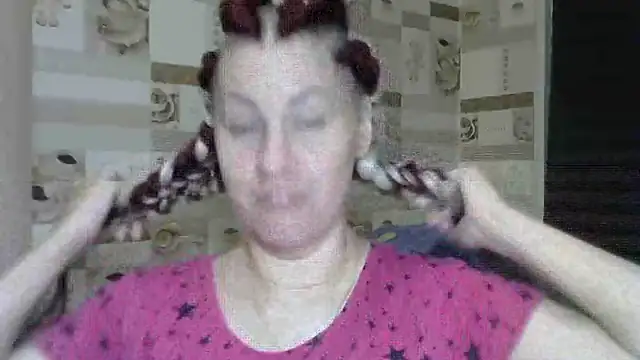 Snapshot of TherestlessKitty chatting on 11, 10, 2025 TherestlessKitty online show from 11, 10, 2025