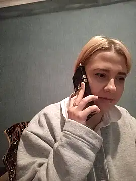 Gussie Bridie online show from 4, 12, 2024