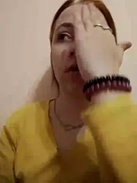 Gussie Bridie online show from 4, 11, 2025