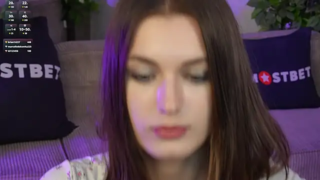 Britney054 online show from 6, 1, 2025