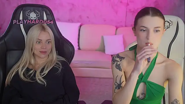 Britney054 online show from 5, 2, 2026