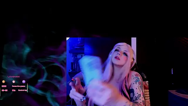 Snapshot of Irinaa_Scarlett chatting on 6, 10, 2025 Irinaa Scarlett online show from 6, 10, 2025