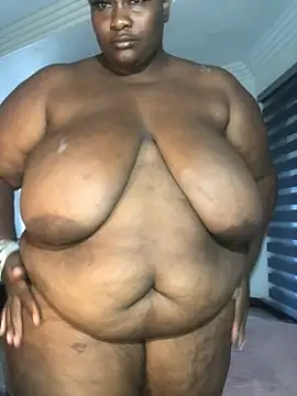 Snapshot of bustytitsxxx chatting on 6, 3, 2025 bustytitsxxx online show from 6, 3, 2025