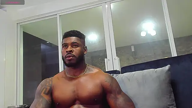 Snapshot of Makonneen chatting on 13, 12, 2024 Makonneen online show from 13, 12, 2024