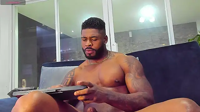 Snapshot of Makonneen chatting on 16, 12, 2024 Makonneen online show from 16, 12, 2024