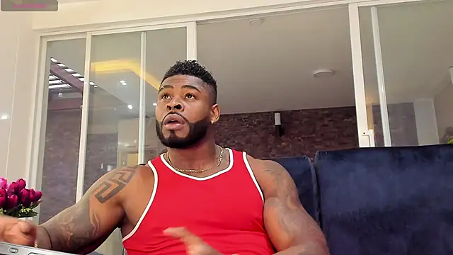 Snapshot of Makonneen chatting on 23, 2, 2025 Makonneen online show from 23, 2, 2025