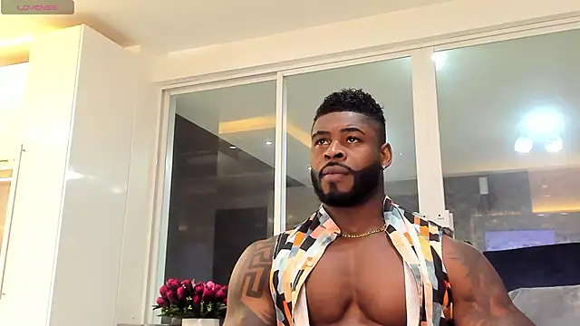 Snapshot of Makonneen chatting on 8, 3, 2025 Makonneen online show from 8, 3, 2025