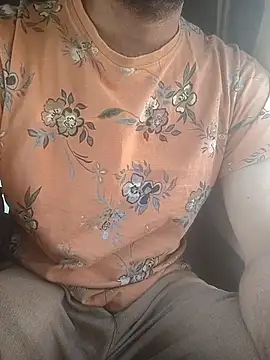 Snapshot of hairy_gun chatting on 13, 11, 2025 hairy gun online show from 13, 11, 2025