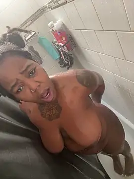 Goddess Nafeesha online show from 25, 11, 2025