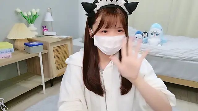 Sayuringo  online show from 15, 10, 2025