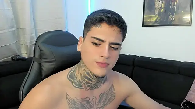 Snapshot of mad_maxxx2 chatting on 8, 2, 2025 mad maxxx2 online show from 8, 2, 2025