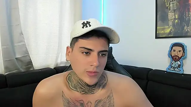 Snapshot of mad_maxxx2 chatting on 2, 3, 2025 mad maxxx2 online show from 2, 3, 2025