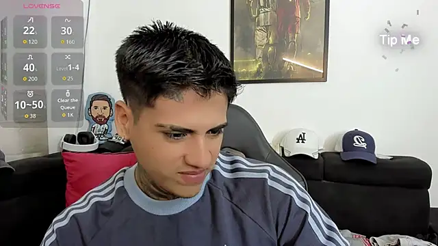 Snapshot of mad_maxxx2 chatting on 18, 12, 2025 mad maxxx2 online show from 18, 12, 2025