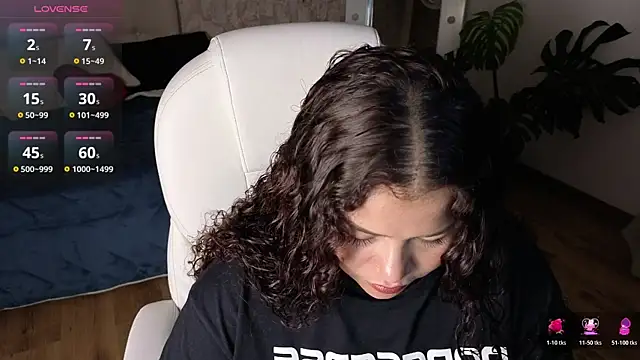 loly marce online show from 11, 11, 2025