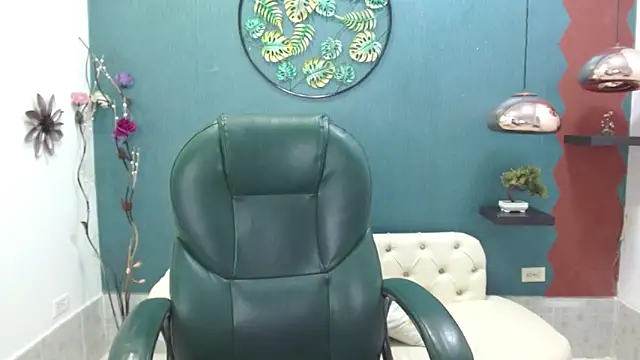 Melikasweetz online show from 3, 1, 2025