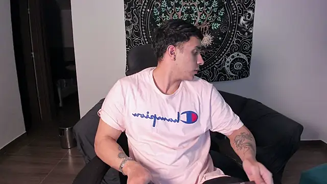 Snapshot of JayMarcos_ chatting on 18, 2, 2025 JayMarcos online show from 18, 2, 2025