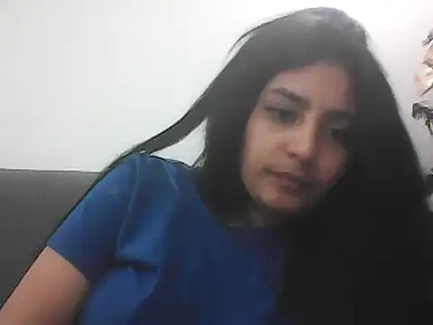 cloe small online show from 21, 12, 2024