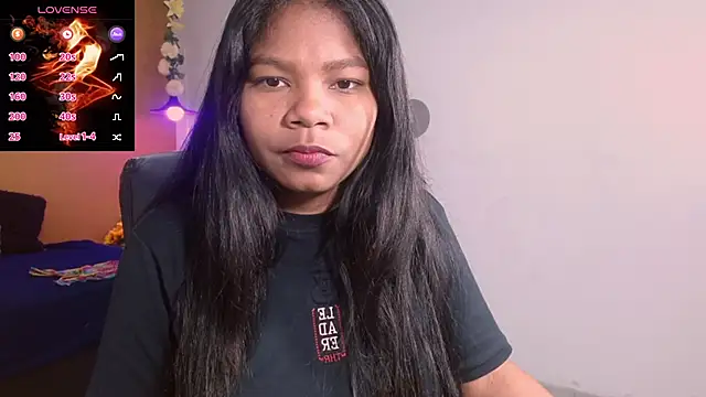 Snapshot of Laurizolson chatting on 17, 1, 2025 Laurizolson online show from 17, 1, 2025