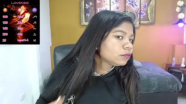 Snapshot of Laurizolson chatting on 7, 2, 2025 Laurizolson online show from 7, 2, 2025