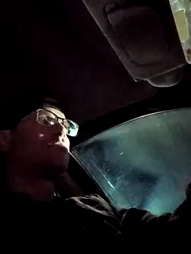 Snapshot of crazycam619 chatting on 21, 11, 2025 crazycam619 online show from 21, 11, 2025