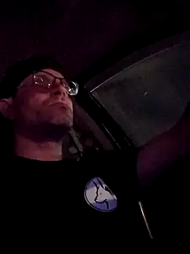 Snapshot of crazycam619 chatting on 22, 11, 2025 crazycam619 online show from 22, 11, 2025