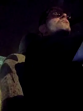 Snapshot of crazycam619 chatting on 23, 11, 2025 crazycam619 online show from 23, 11, 2025