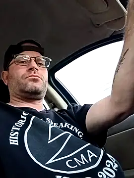 Snapshot of crazycam619 chatting on 26, 11, 2025 crazycam619 online show from 26, 11, 2025