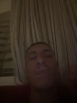 Snapshot of vanexxx90 chatting on 23, 11, 2025 vanexxx90 online show from 23, 11, 2025