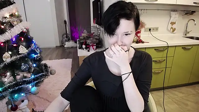 Snapshot of Kira_Bakker chatting on 2, 12, 2024 Kira Bakker online show from 2, 12, 2024