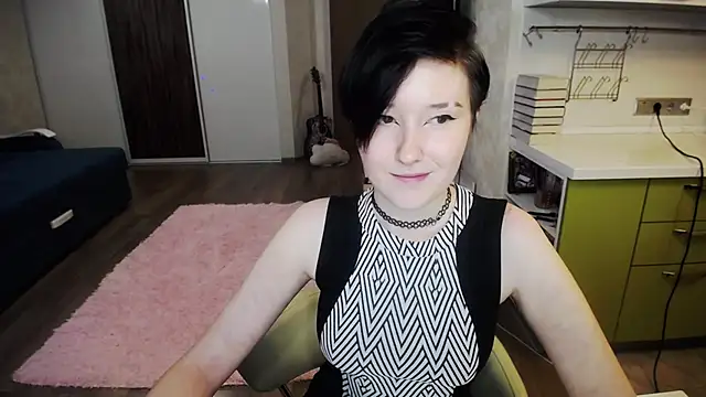 Snapshot of Kira_Bakker chatting on 13, 1, 2025 Kira Bakker online show from 13, 1, 2025