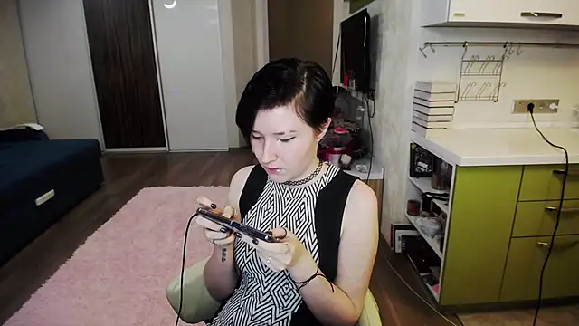 Snapshot of Kira_Bakker chatting on 14, 1, 2025 Kira Bakker online show from 14, 1, 2025