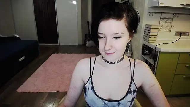 Snapshot of Kira_Bakker chatting on 5, 2, 2025 Kira Bakker online show from 5, 2, 2025