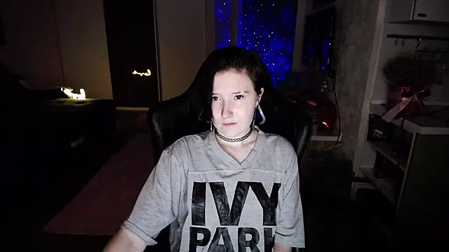 Snapshot of Kira_Bakker chatting on 6, 3, 2025 Kira Bakker online show from 6, 3, 2025