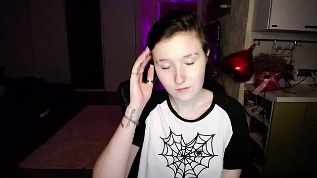 Snapshot of Kira_Bakker chatting on 15, 3, 2025 Kira Bakker online show from 15, 3, 2025