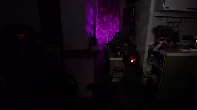 Snapshot of Kira_Bakker chatting on 17, 3, 2025 Kira Bakker online show from 17, 3, 2025