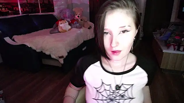 Snapshot of Kira_Bakker chatting on 9, 10, 2025 Kira Bakker online show from 9, 10, 2025